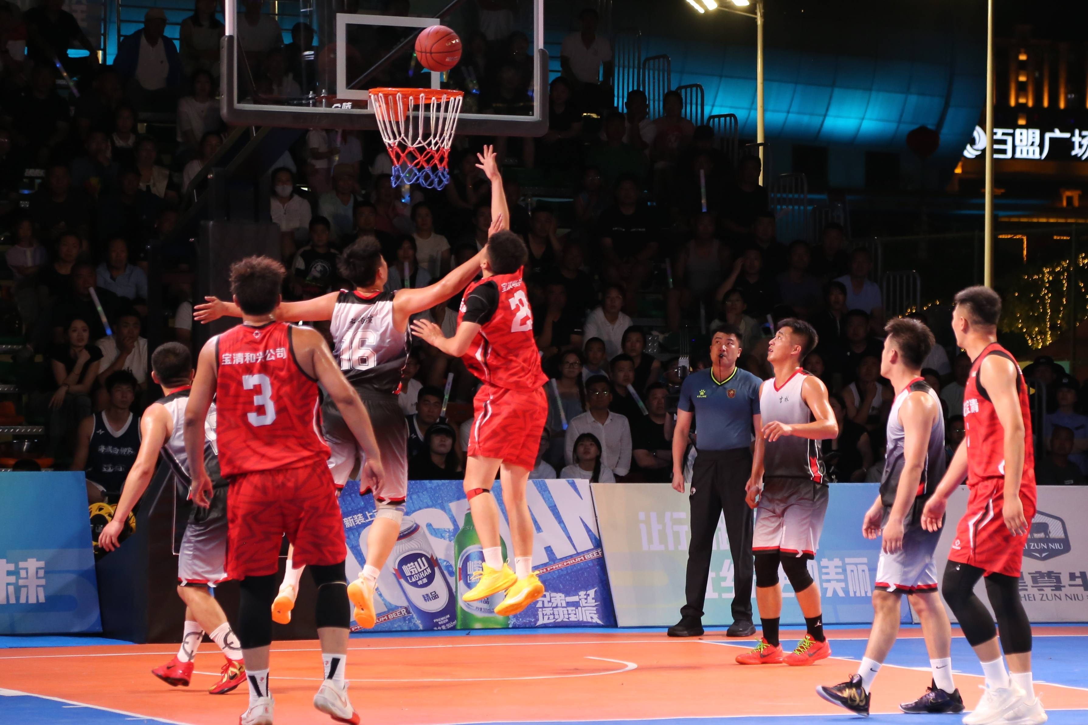 九州娱乐-包含中国篮球联赛引爆球场，精彩对决搏杀不止的词条
